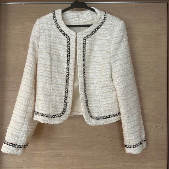 Elegant White Tweed Jacket with Black Trim